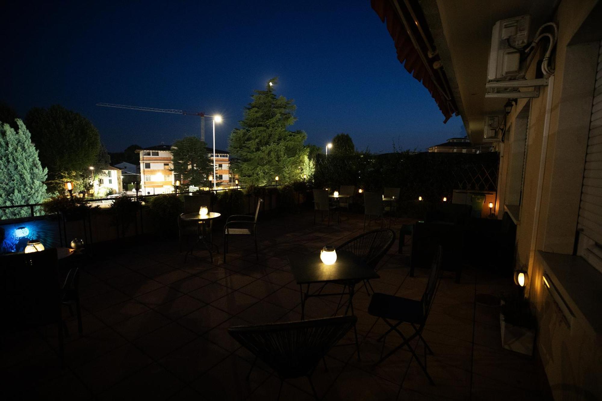 Bru Rooms Peschiera del Garda Exteriér fotografie
